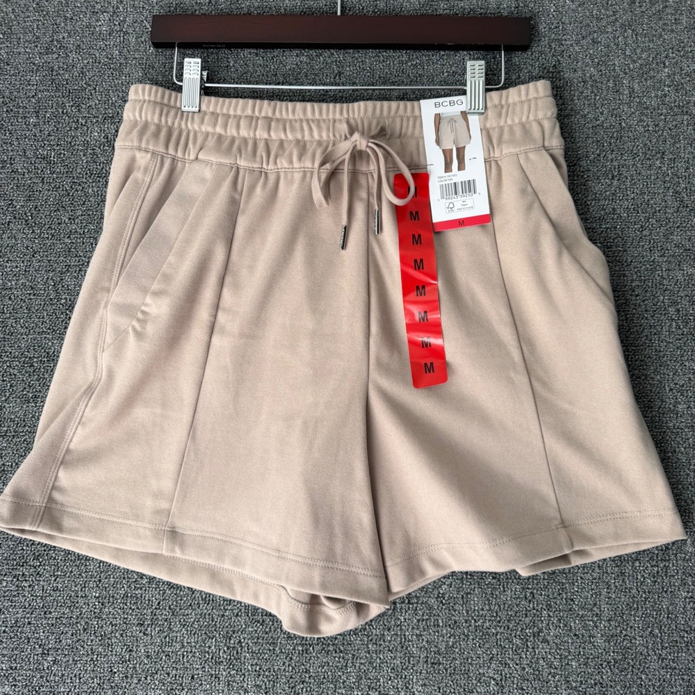 NWT BCBG Womens M Shorts Tan High Rise Drawstring Athleisure Neutral Travel Cozy